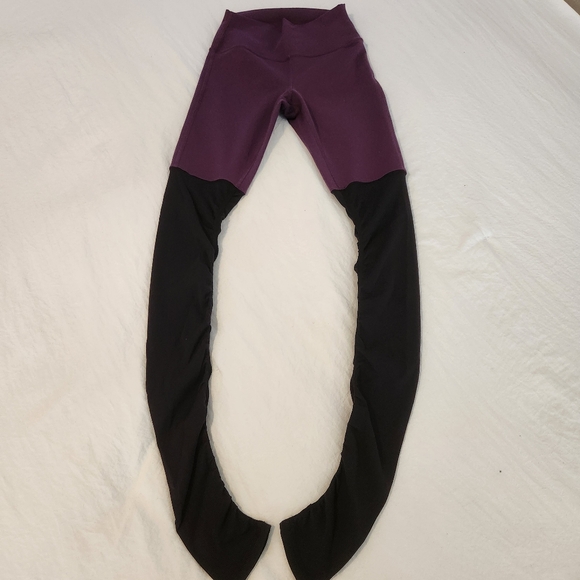 XS Alo Airbrush High-Waist Highlight Goddess Legging Colorblock Plum Black - Picture 3 of 11